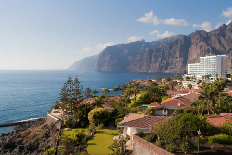 Puerto de Santiago Guide: Playa de la Arena, Los Gigantes and Tenerife West Coast